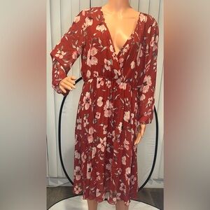Elegant Floral Long Sleeve Dress in Red